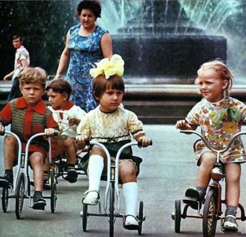 20 фотографий из советского детства, на которые не взглянешь без слёз ностальгии
